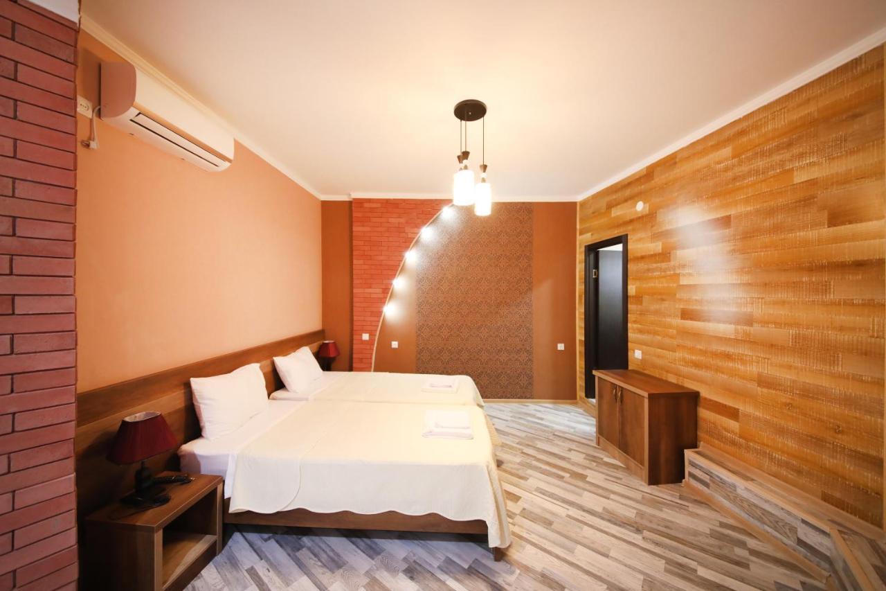 Hotel Tamari Kutaisi Exterior foto